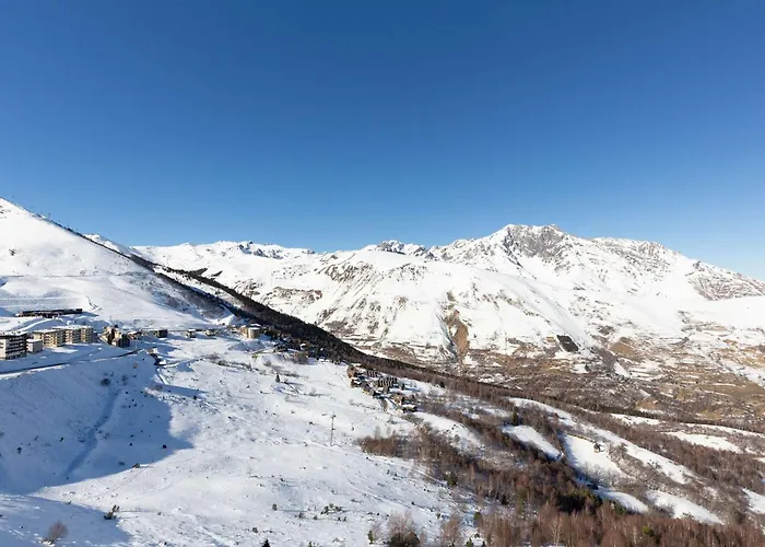 Rénové Au Pied Des Pistes, Idéal Famille - Fr-1-296-518 *